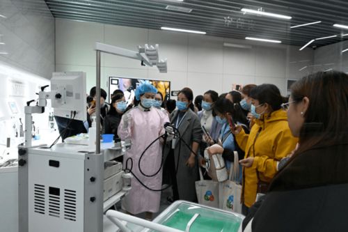 市中心醫院西院消化內科病區護理人員在國家級第九期內鏡清洗消毒培訓班中榮獲佳績，彰顯卓越護理服務能力